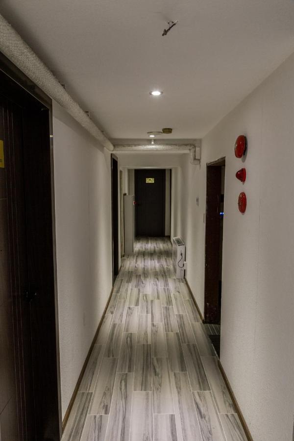 Powder Temple Hotel Hakuba Exterior photo